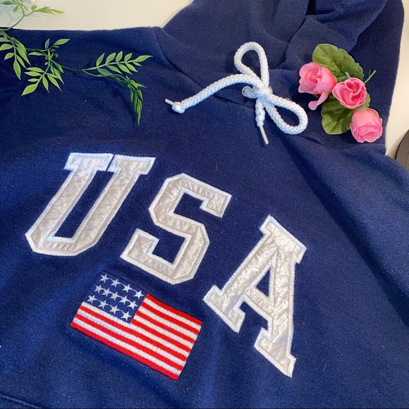 🦋 USA Flag Sweatshirt 🦋 - Picture 1 of 2